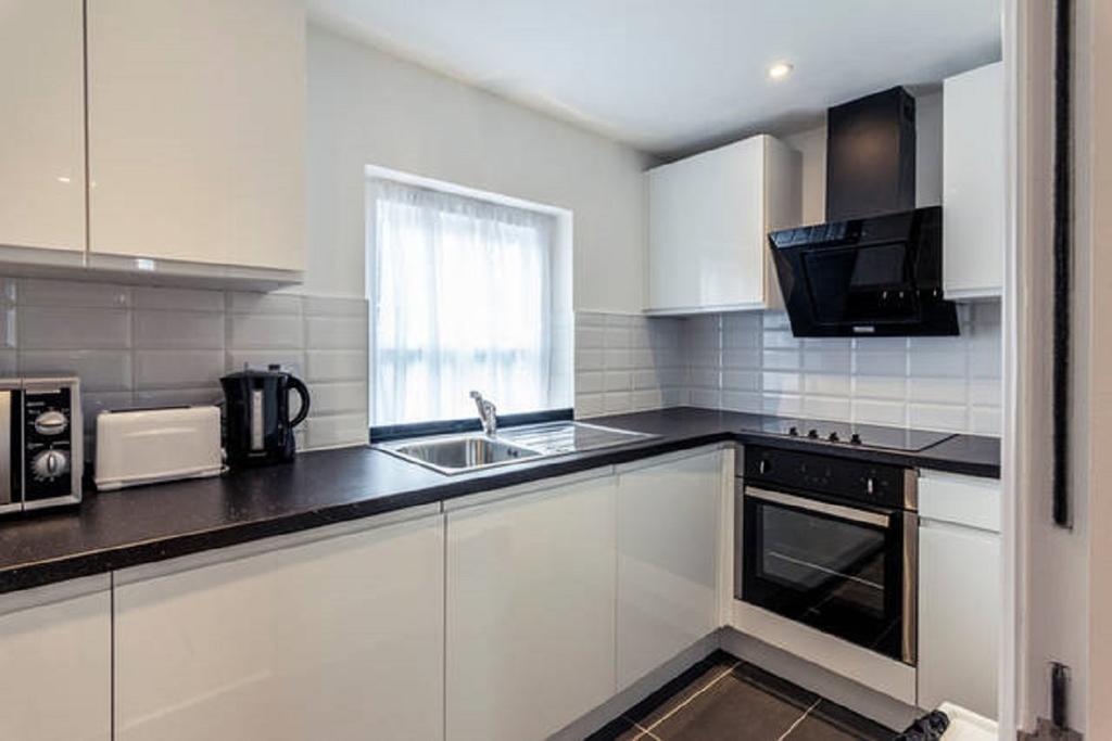 Baker Street Apartments Лондон Экстерьер фото